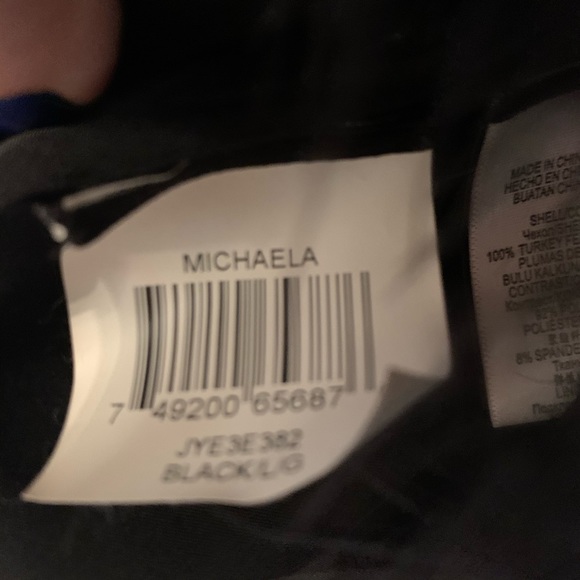 $98🖤Michaela Marabou feather BCBG skirt size L - Picture 6 of 9